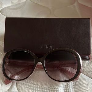 Patterned purple Fendi Sunglasses